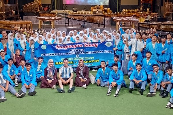 KUNJUNGAN INDUSTRI 2024